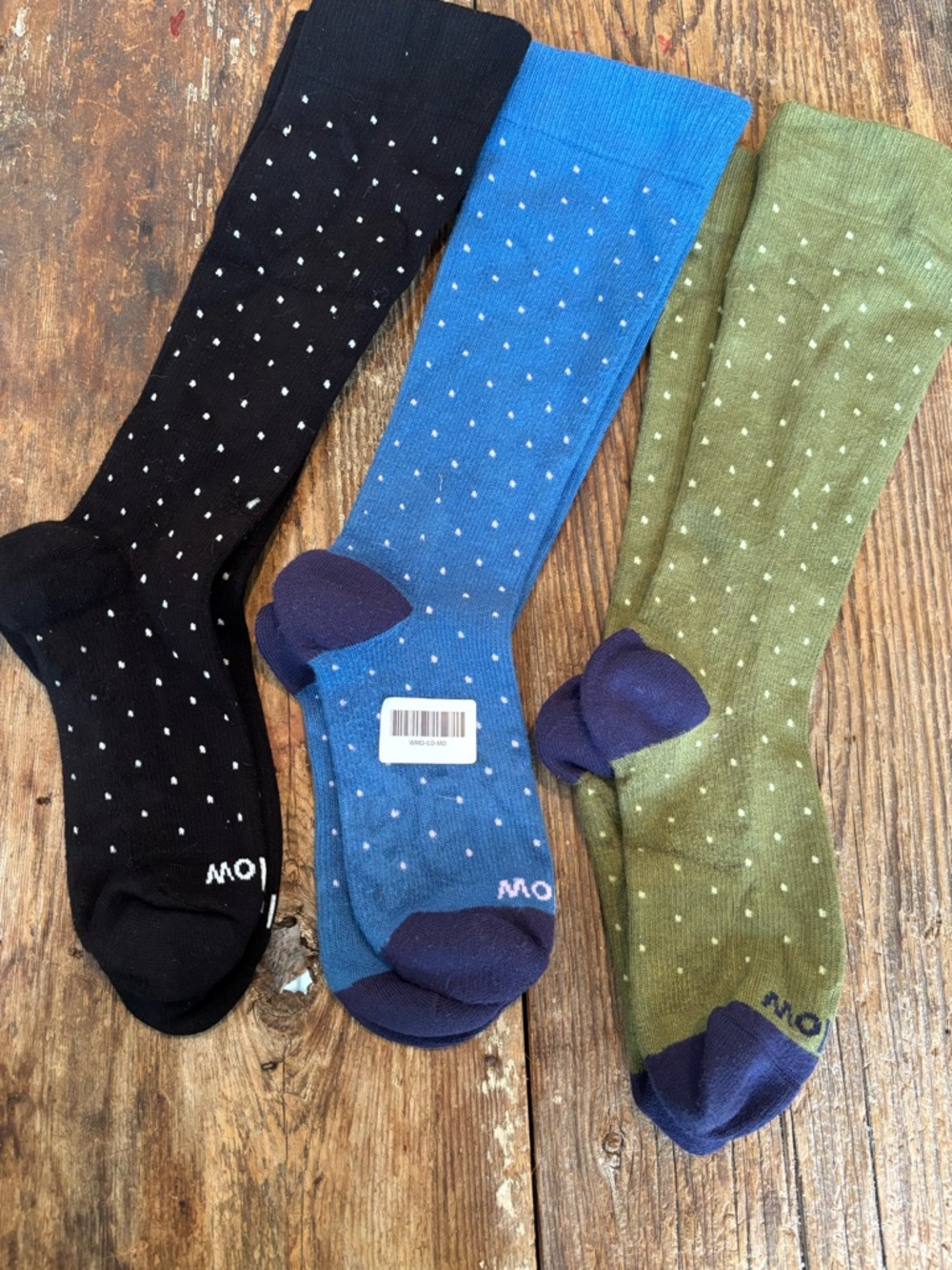 Wellow Men's Compression Polka Dot Dress Socks in Black, Blue & Olive - Picture 10 of 10